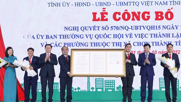 NA Chairman attends ceremony announcing establishment of new town in Binh Phuoc